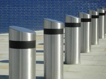 Security Bollards Barrier Supplier